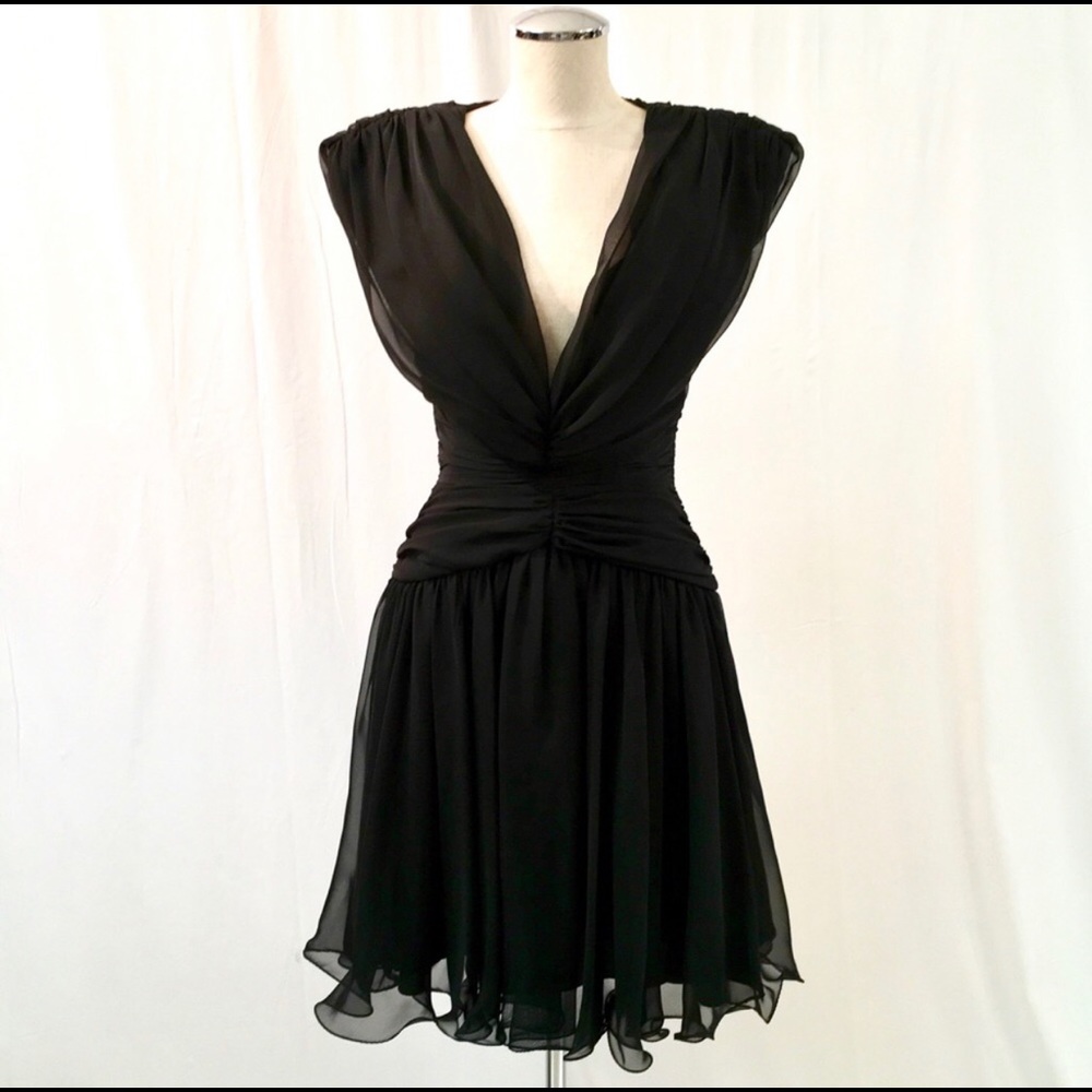 ♦️ Vintage Elissa ♦️ Black Dress